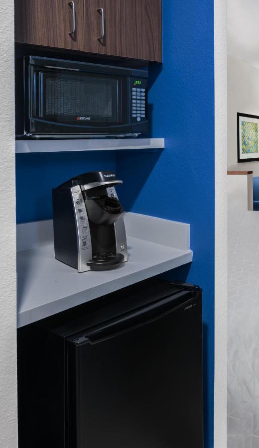 Holiday Inn Express & Suites Bryan - College Station By Ihg Ngoại thất bức ảnh