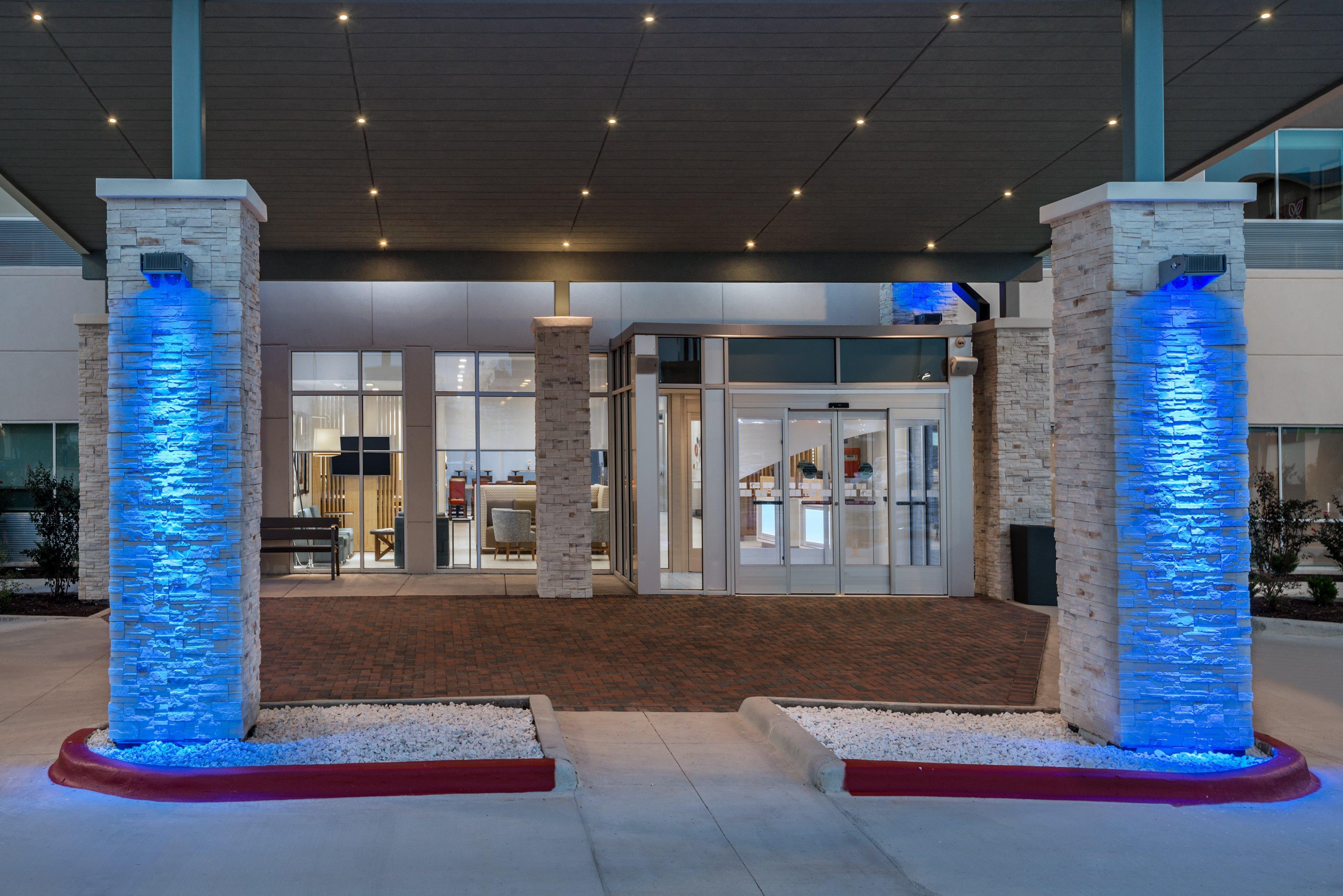 Holiday Inn Express & Suites Bryan - College Station By Ihg Ngoại thất bức ảnh