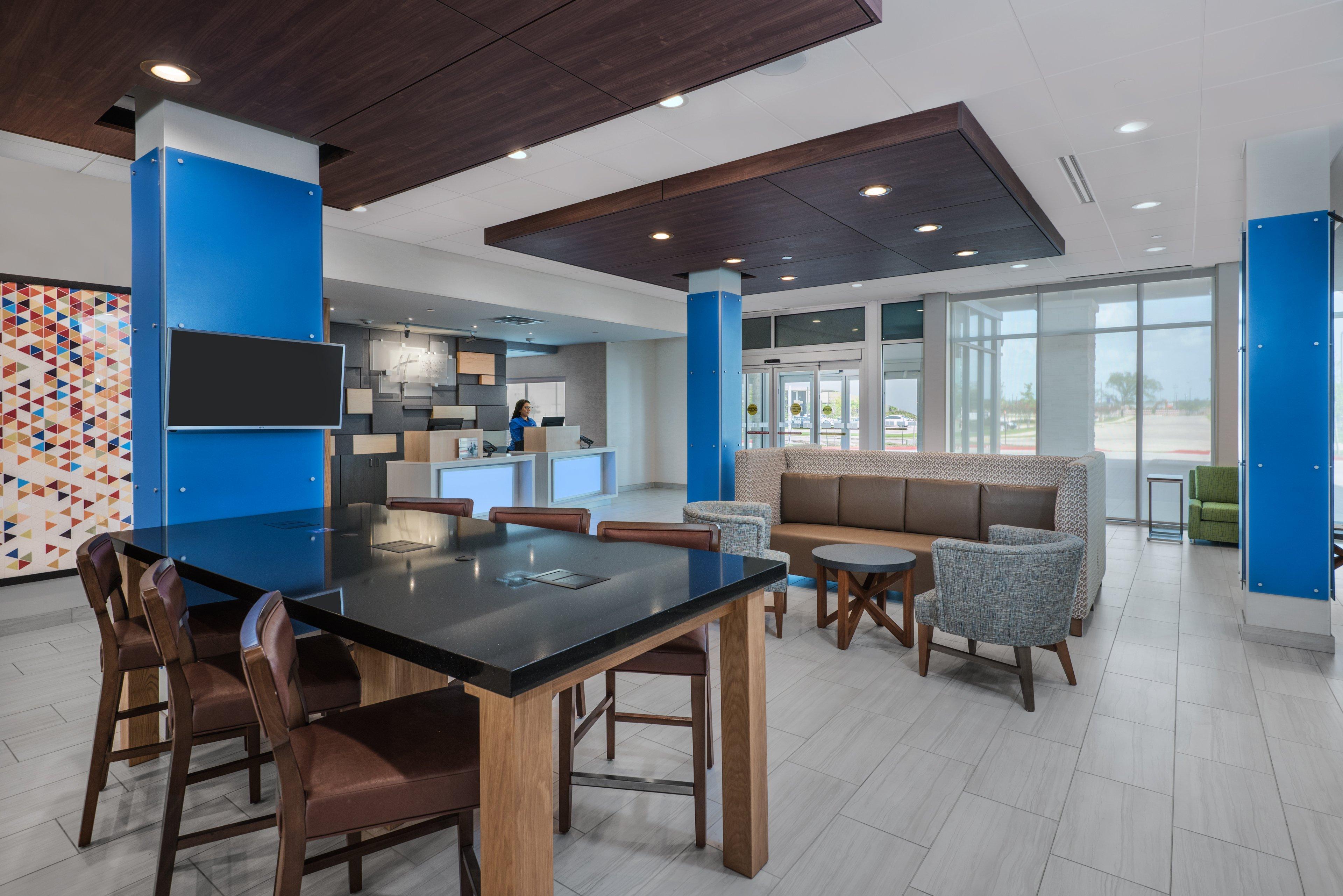 Holiday Inn Express & Suites Bryan - College Station By Ihg Ngoại thất bức ảnh